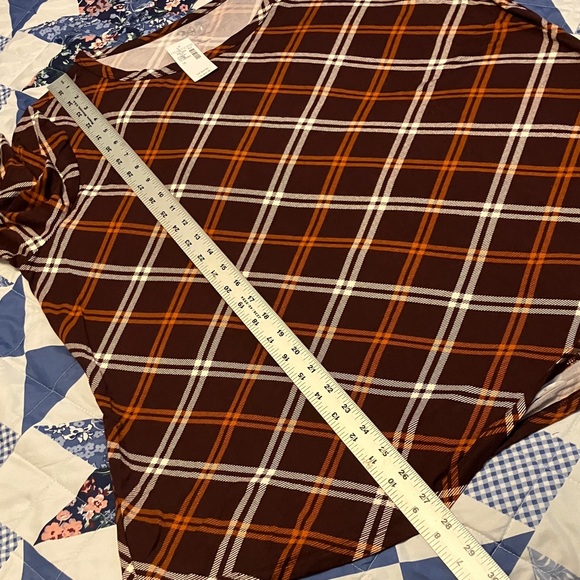 Maurices Long Sleeve Crew Neck Top - Picture 5 of 5